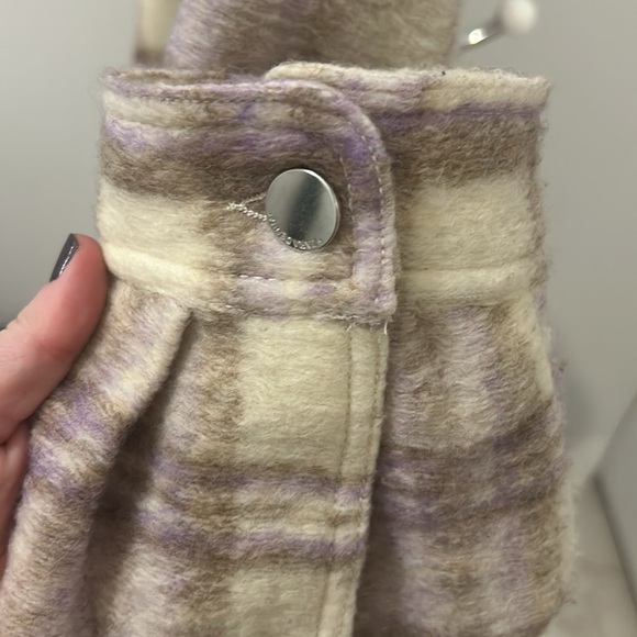 Zara Plaid Cropped Shacket - Picture 5 of 6